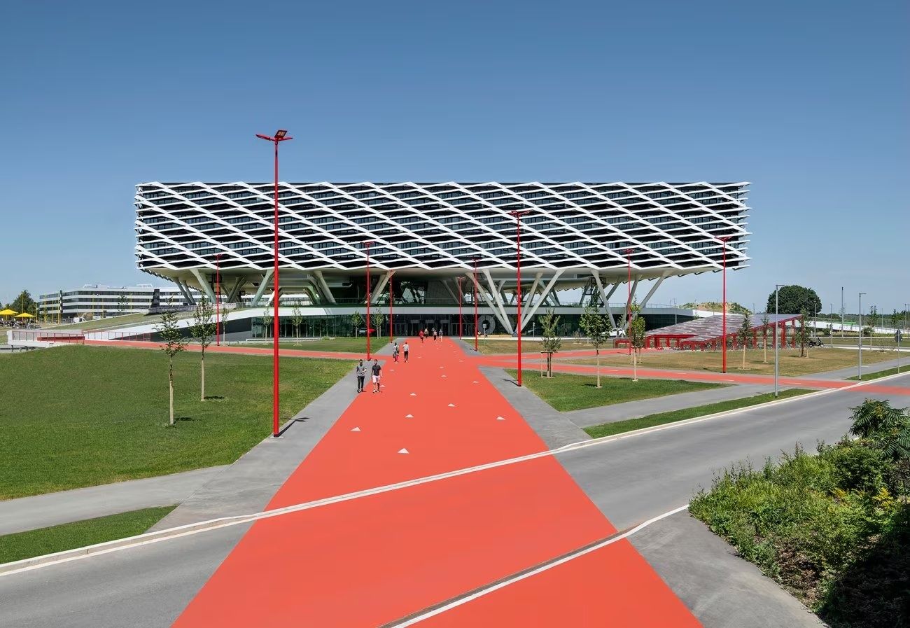 adidas: ARENA approached along a red path