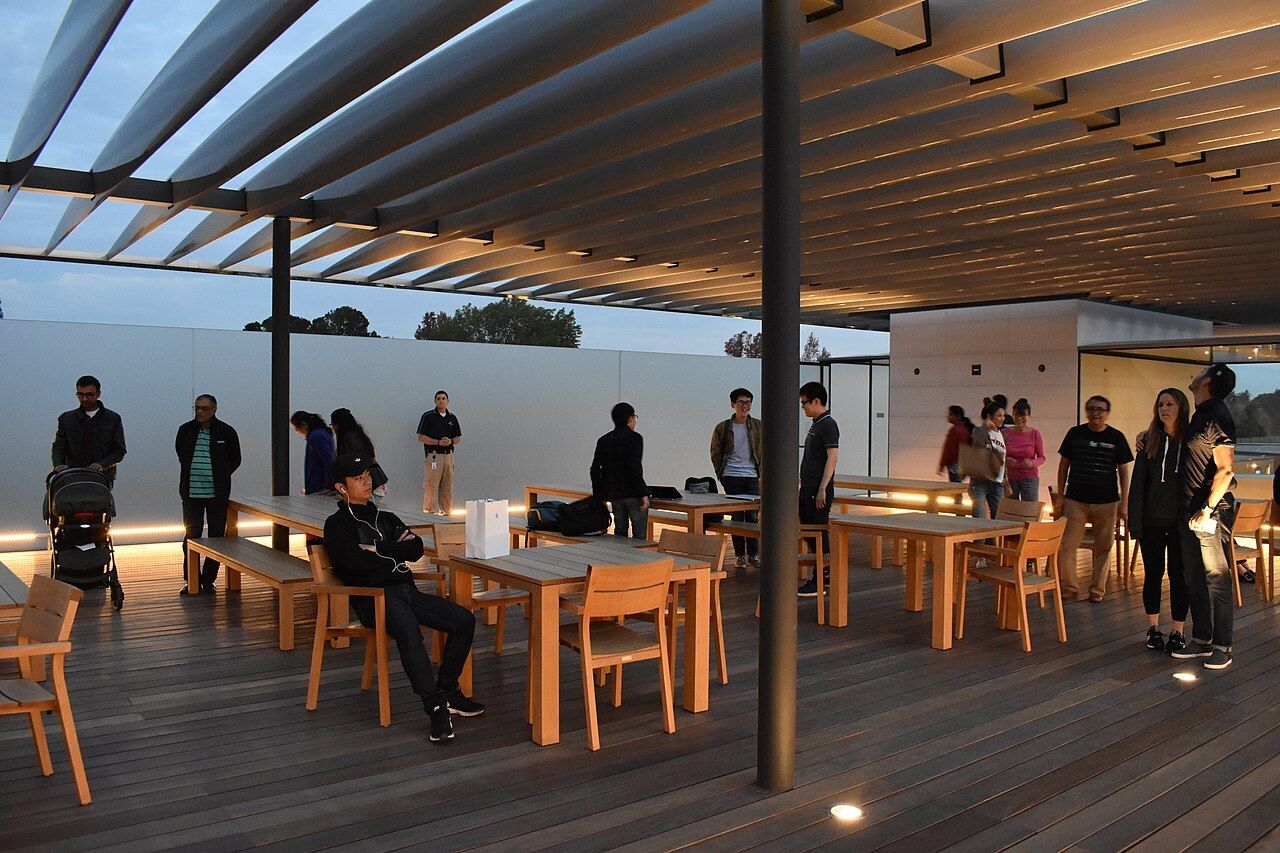 Apple: The Apple Park Visitor Center