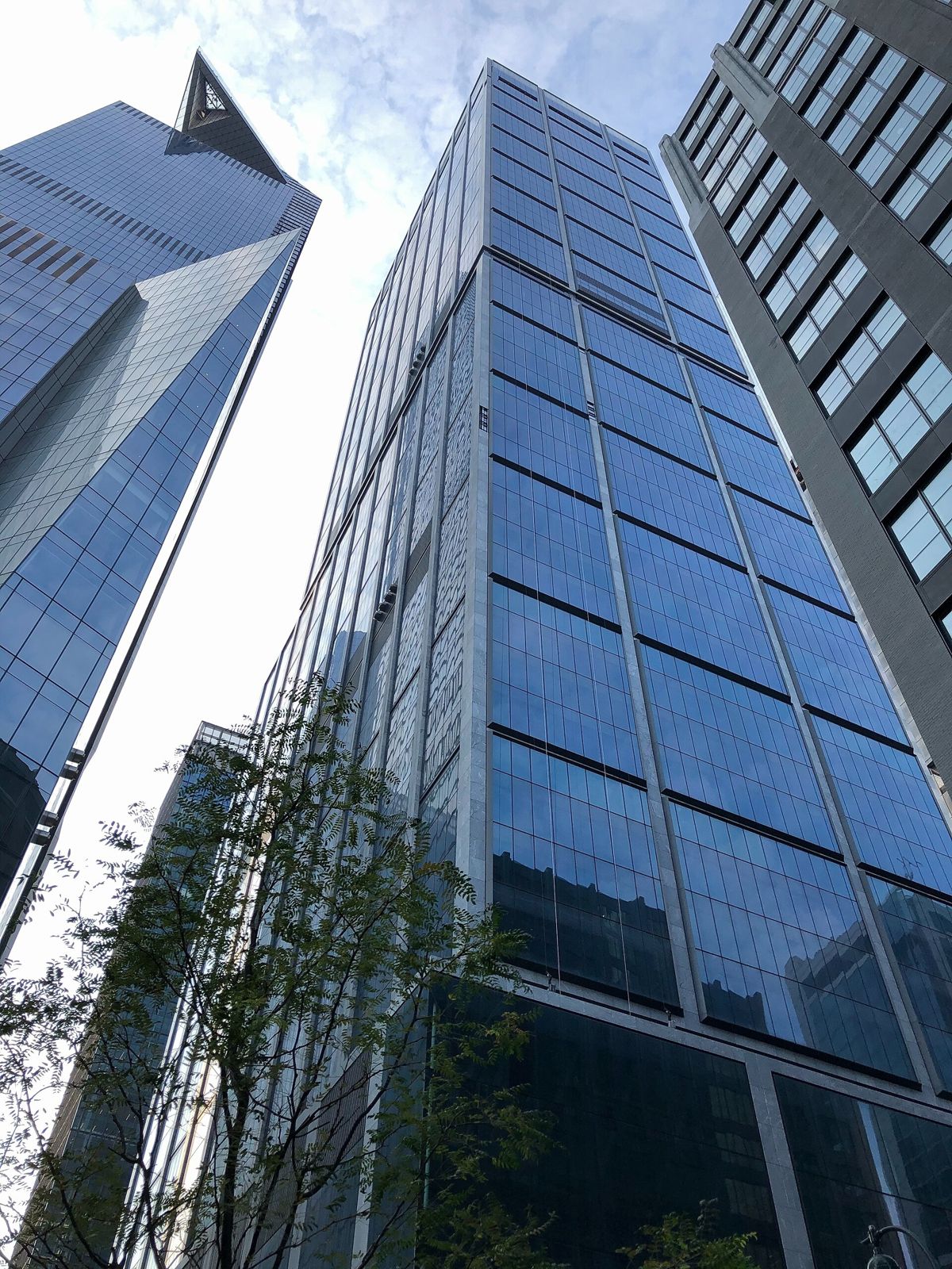 BlackRock: Glass tower seen from the corner