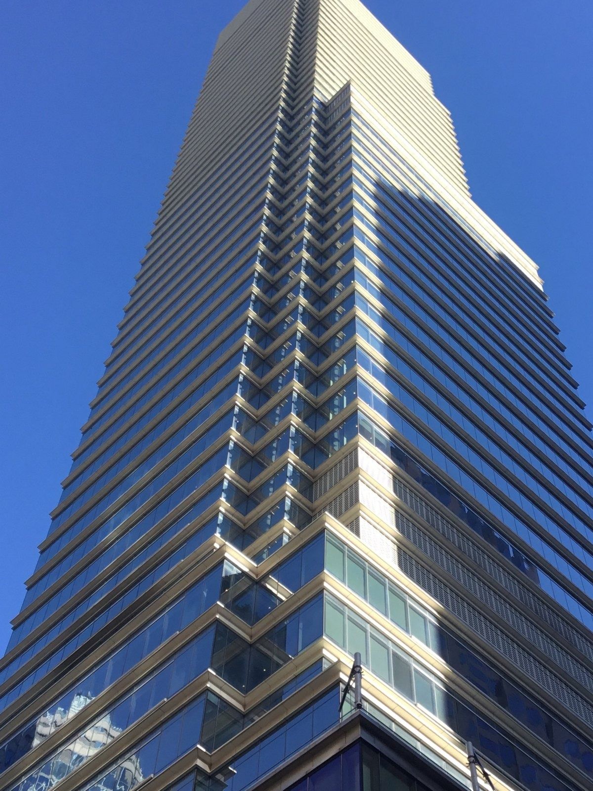 Bloomberg: The glass tower of 731 Lexington Avenue from below