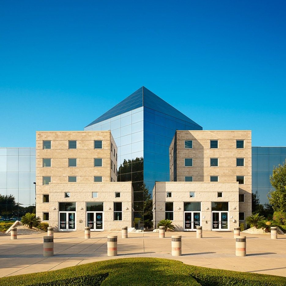 Dell Technologies: The headquarters under a clear sky