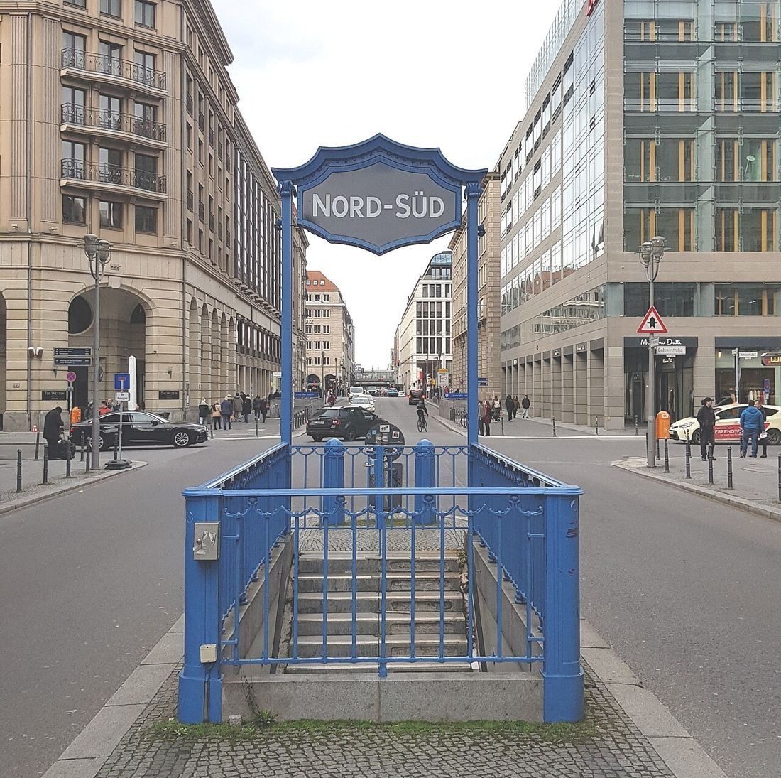 Französische Straße with an old U-Bahn entrance and office buildings