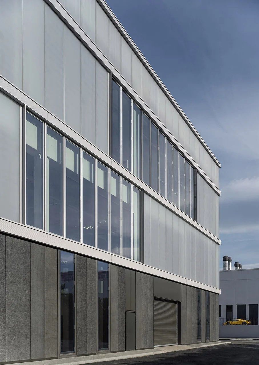 Ferrari: Corner of the white glass building