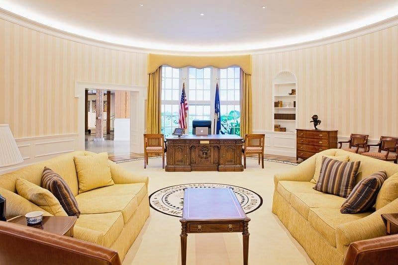 GitHub: Reception room built as a replica of the Oval Office