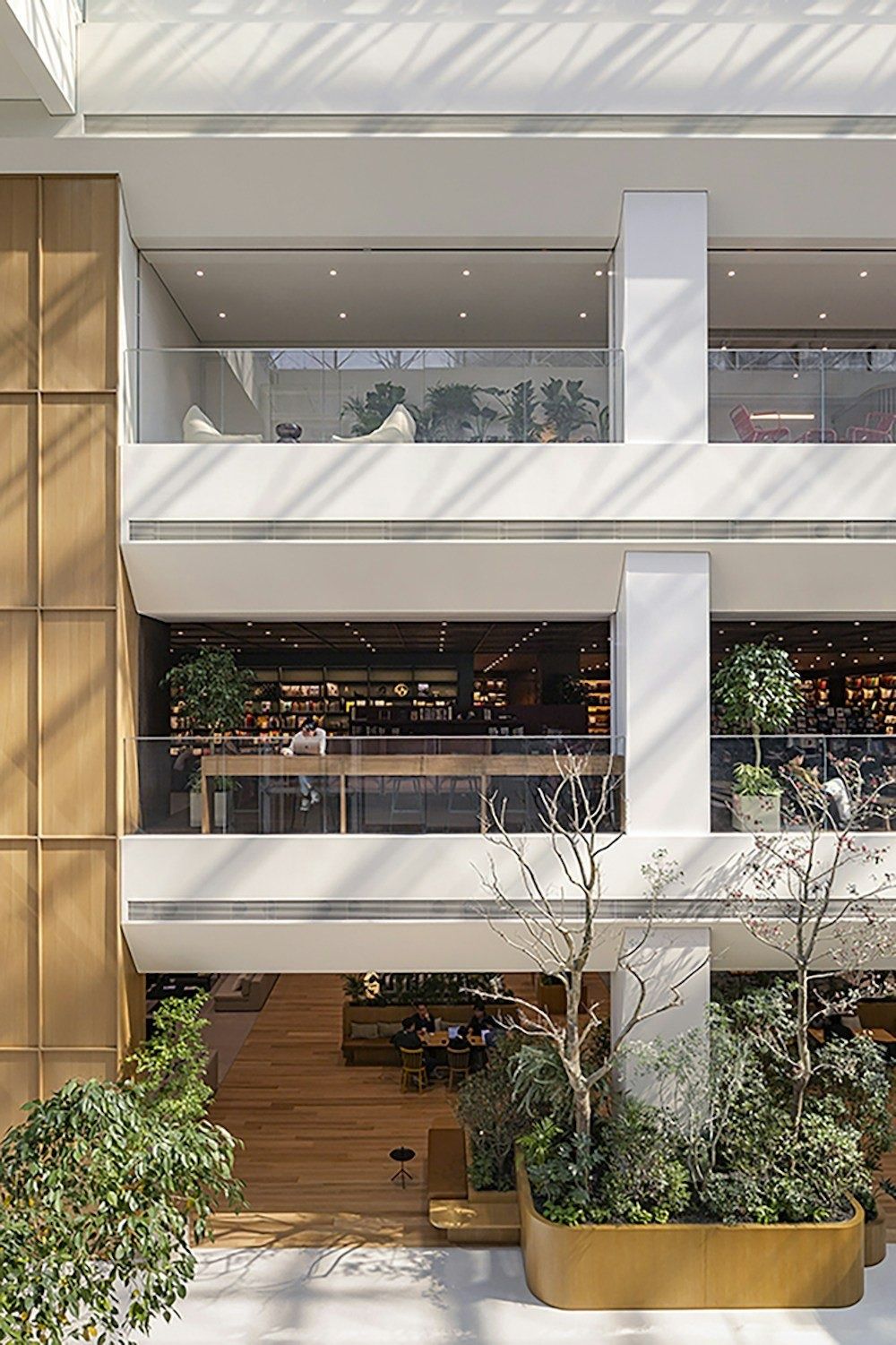 Hyundai Motor Company: Atrium seen through white columns