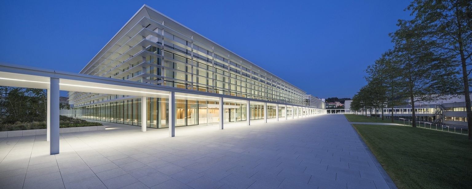 Inditex: Campus building lit at dusk