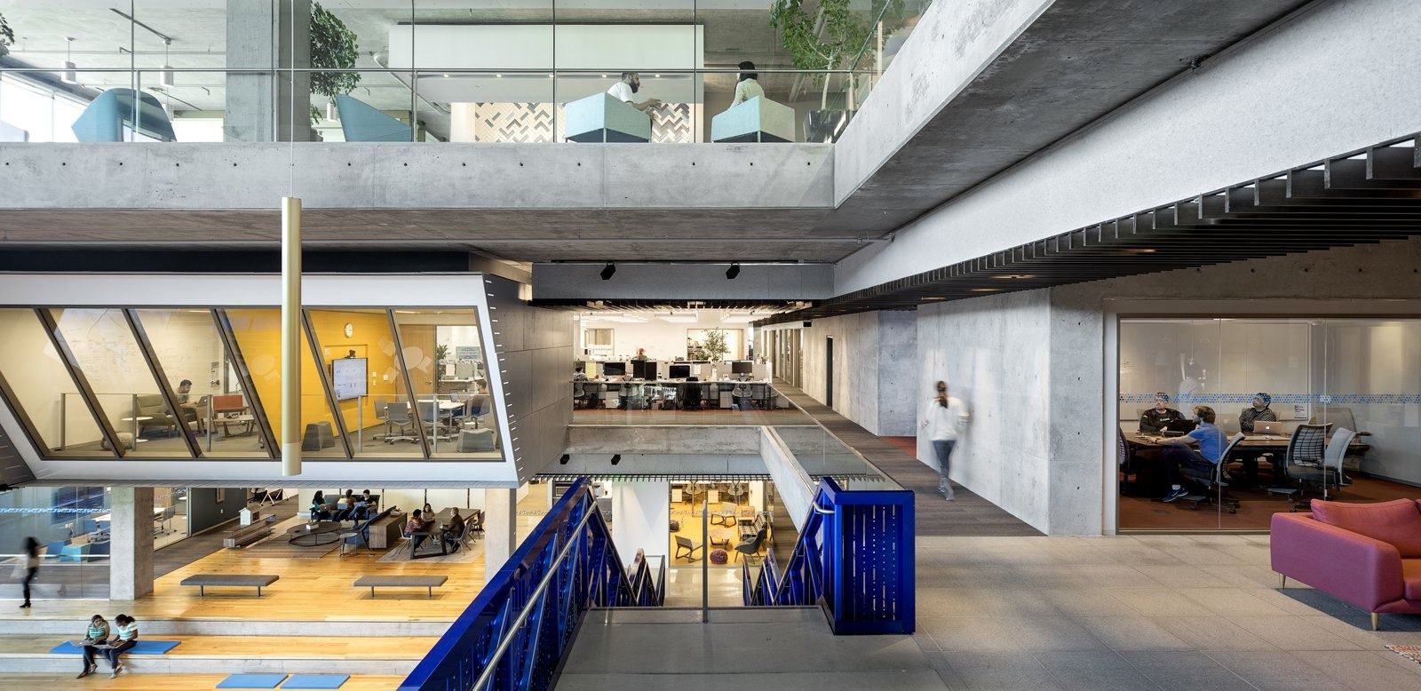 Intuit: Several office levels opening onto the atrium