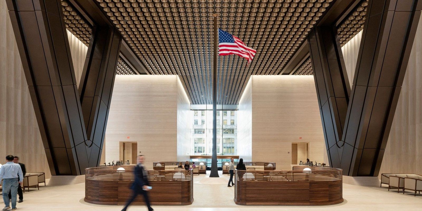JPMorganChase: Lobby with reception desks