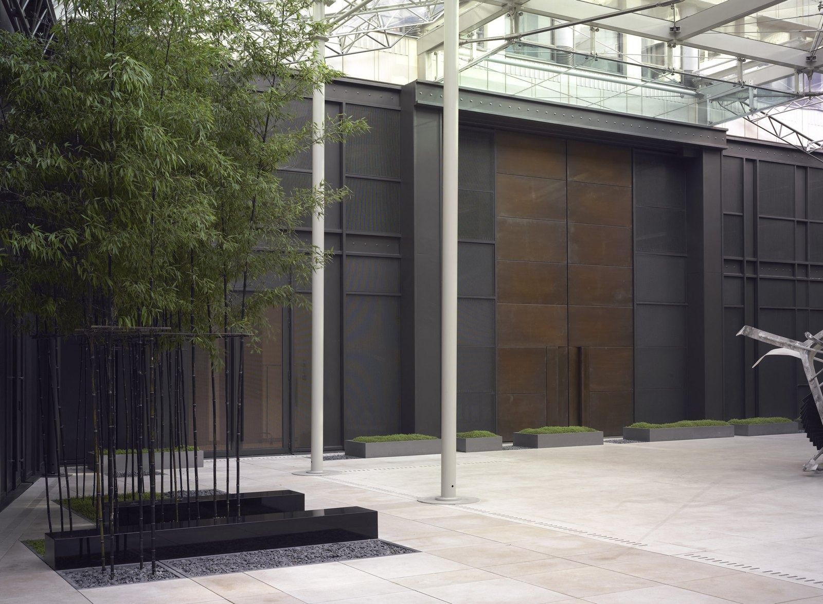 LVMH: Bamboo in the courtyard