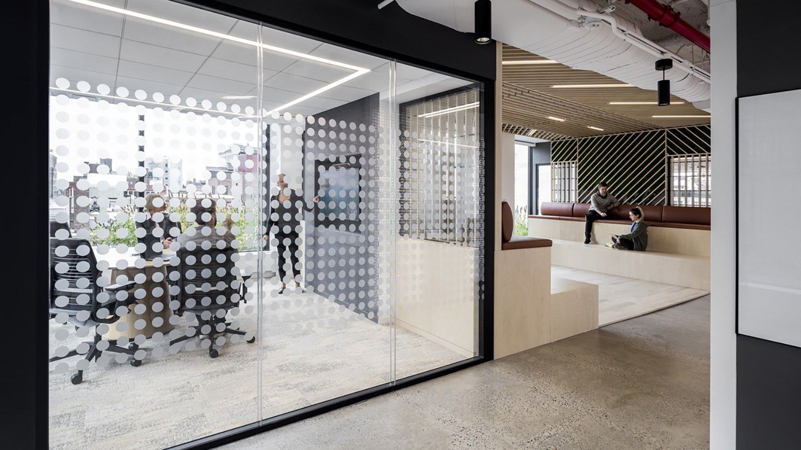 Mastercard: A glass meeting room with patterned film