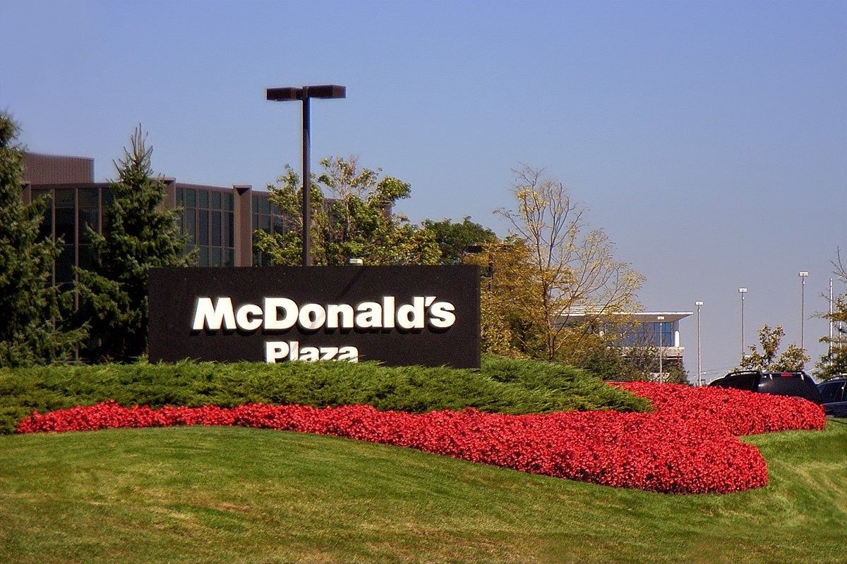 McDonald's Plaza sign at the Oak Brook campus