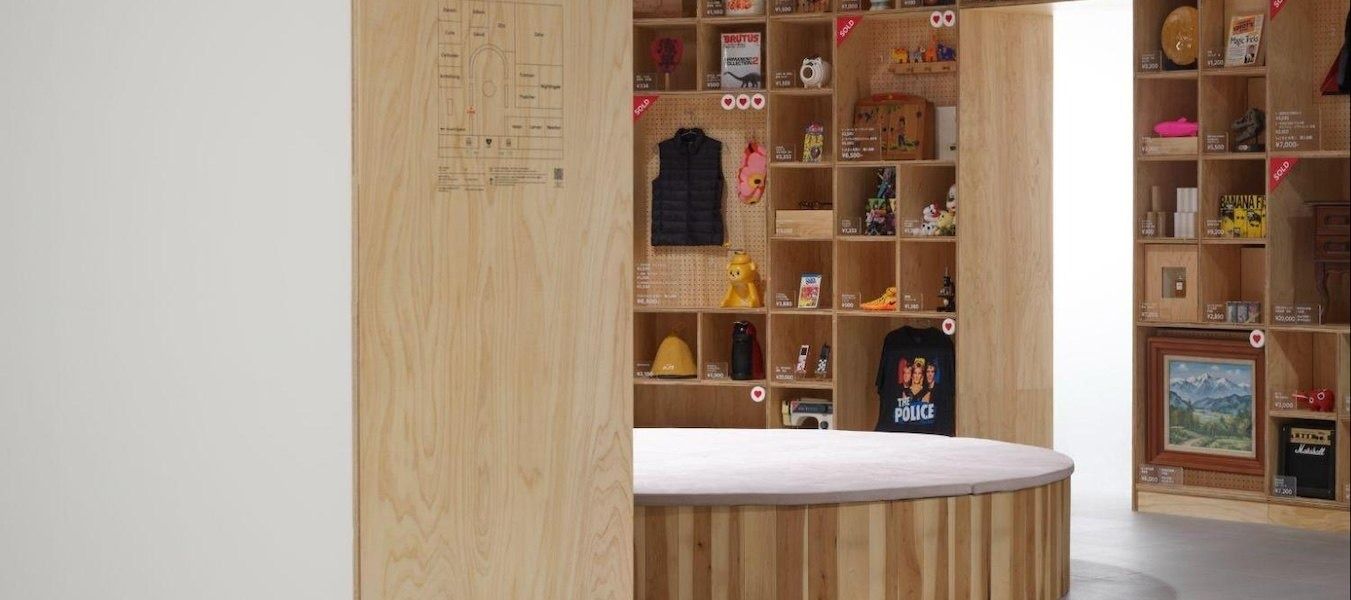 Mercari: Wooden column and a round bench by shelving