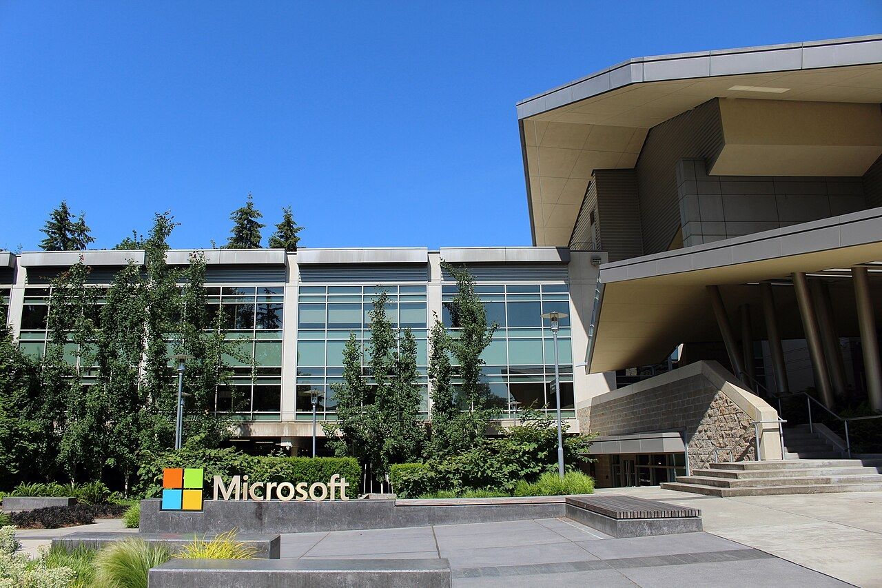Building 92, the visitor center on Microsoft's Redmond campus