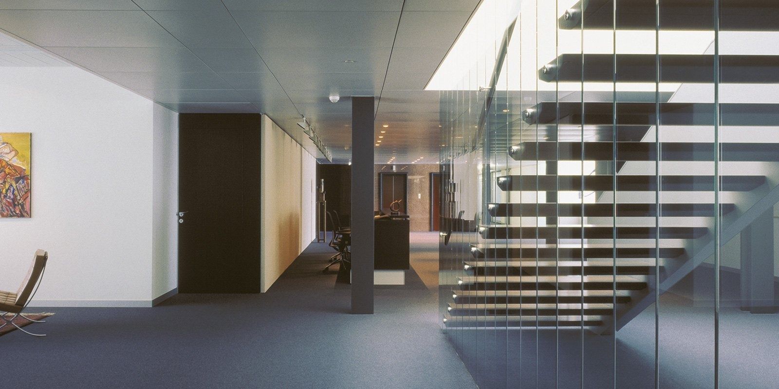 Nestlé: A corridor with a floating staircase