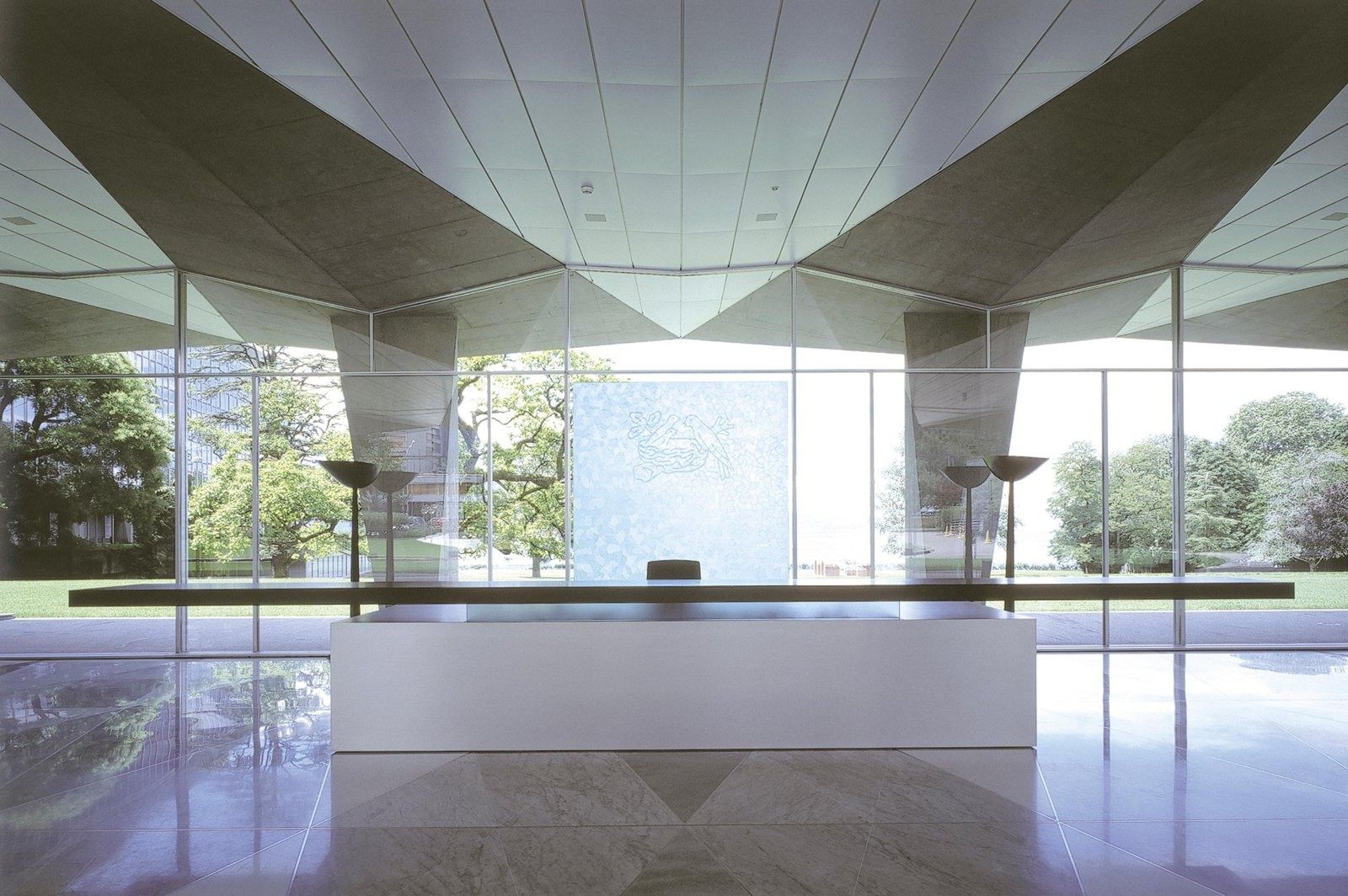 Nestlé: A glass-walled ground floor hall looking out to the lake