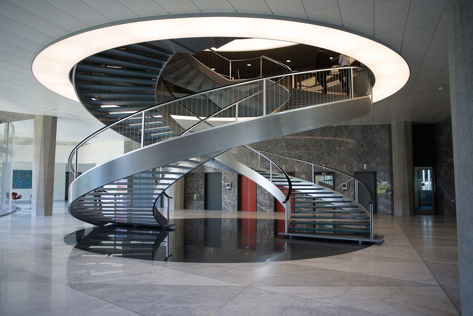 Nestlé: A sculptural spiral stair in the lobby