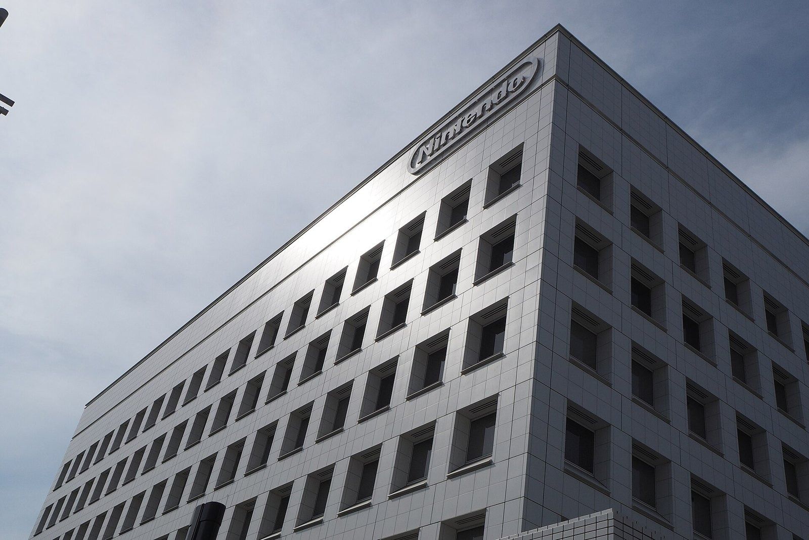 Nintendo: Headquarters corner with the Nintendo logo
