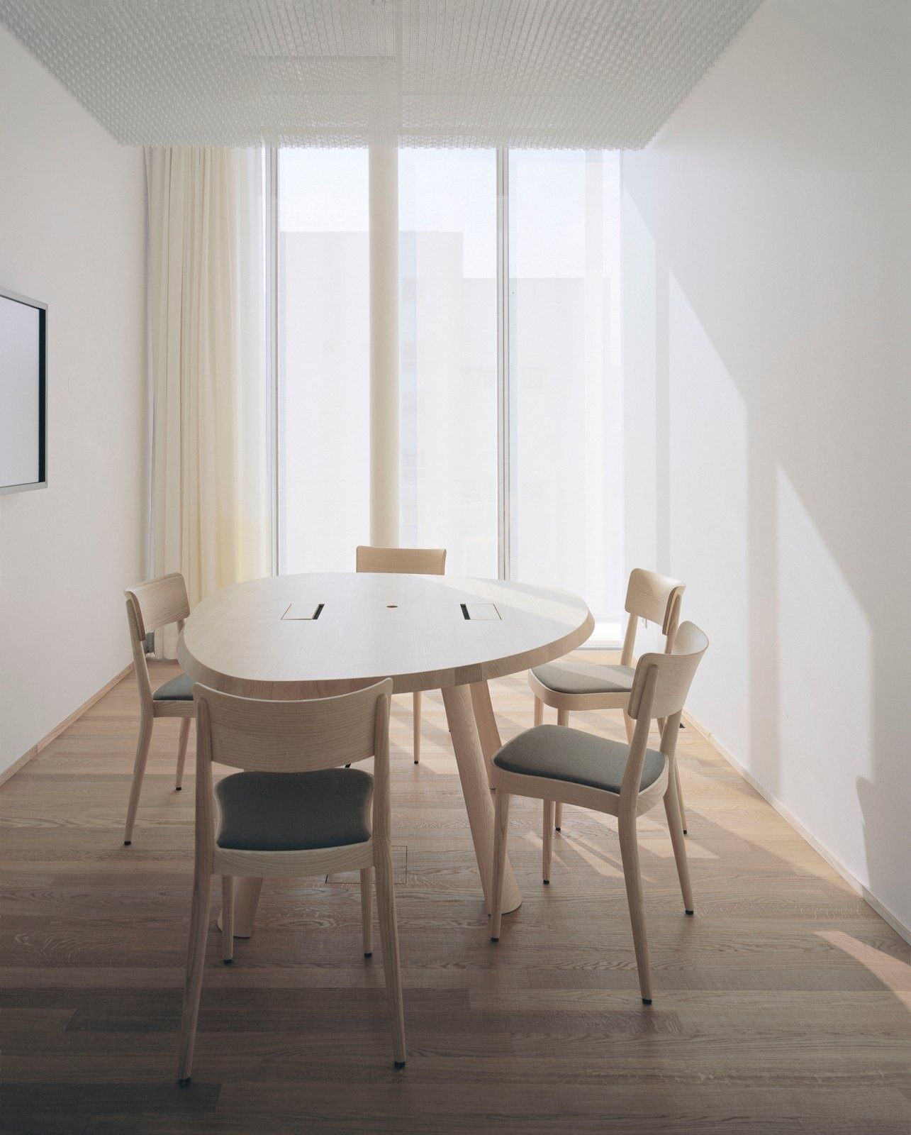 Novartis: Small meeting table by a window
