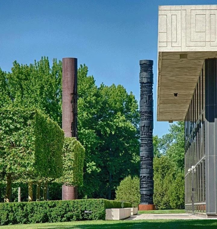 PepsiCo: A tall totem sculpture beside the building