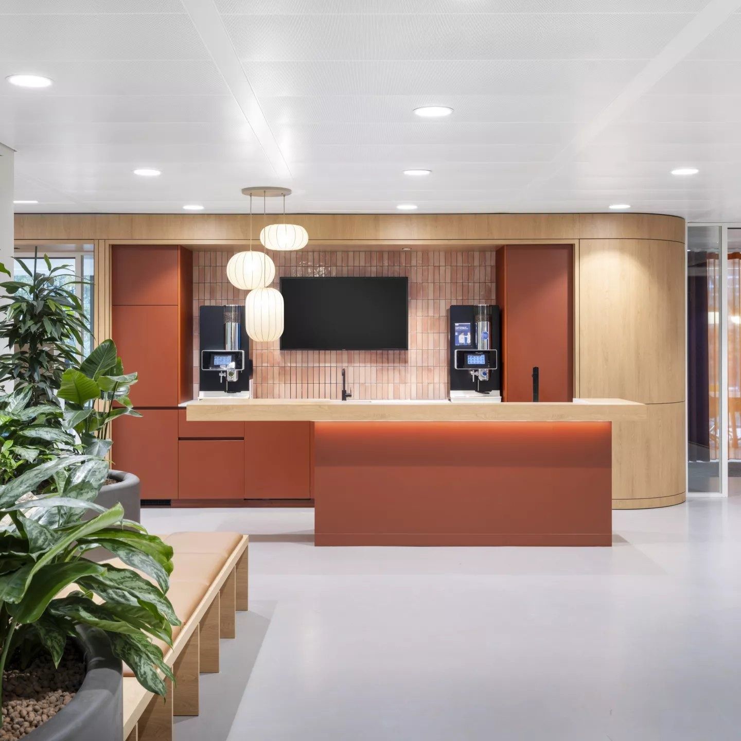 Philips: Coffee counter in terracotta