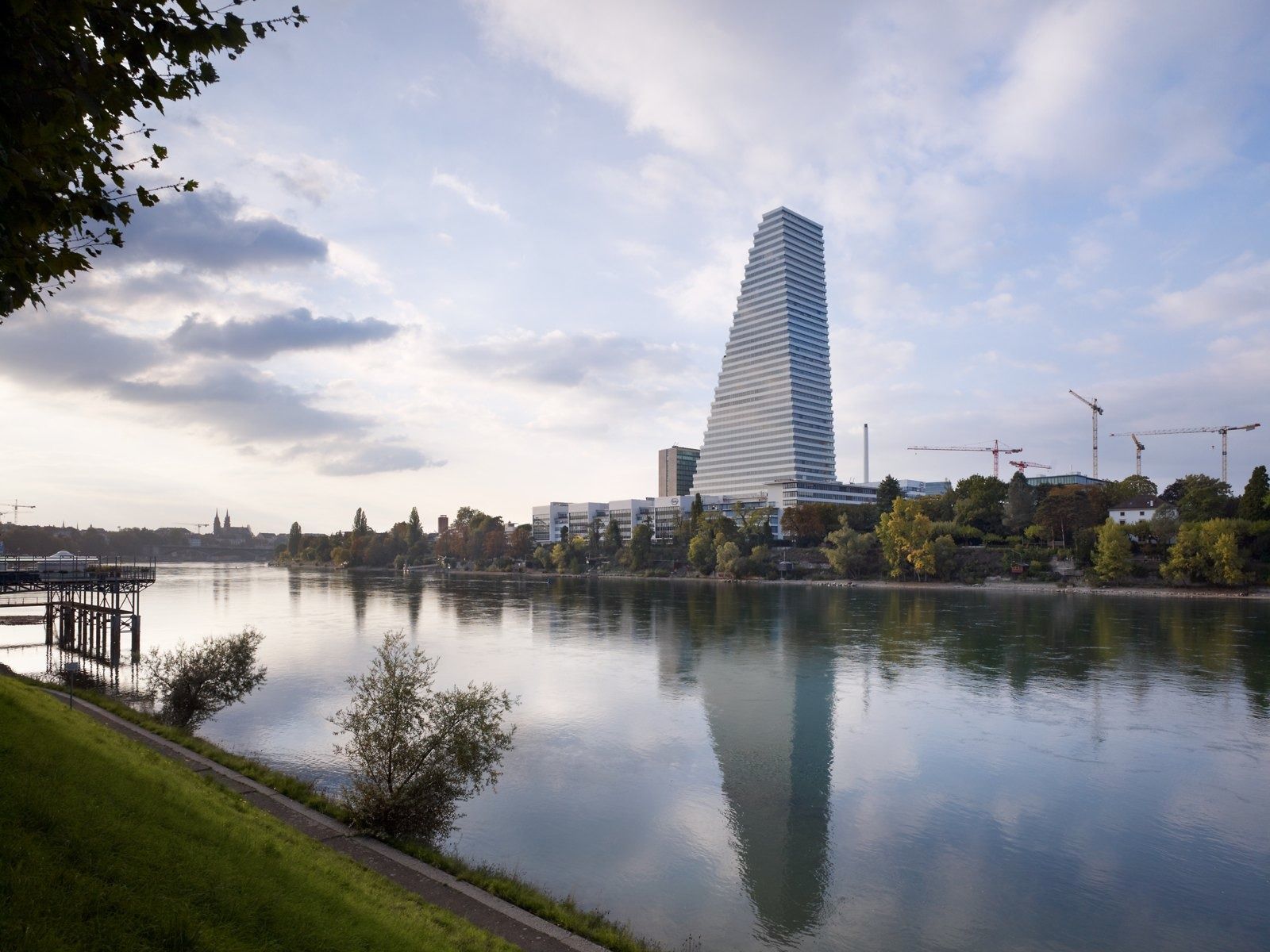 Roche: Tower reflected in the calm river