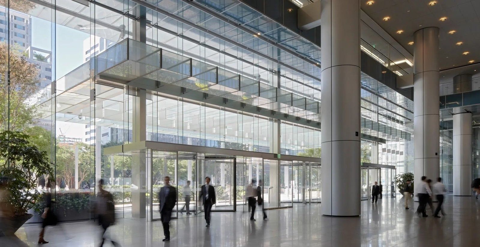 Samsung Electronics: A tall glass lobby