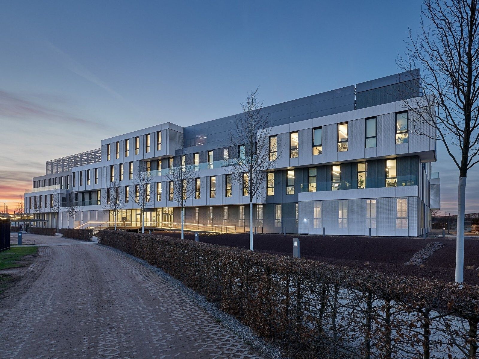 SAP: WDF 53 at dusk