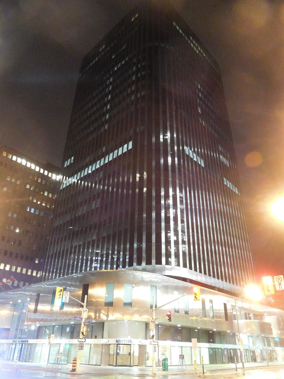 234 Laurier Avenue West at night