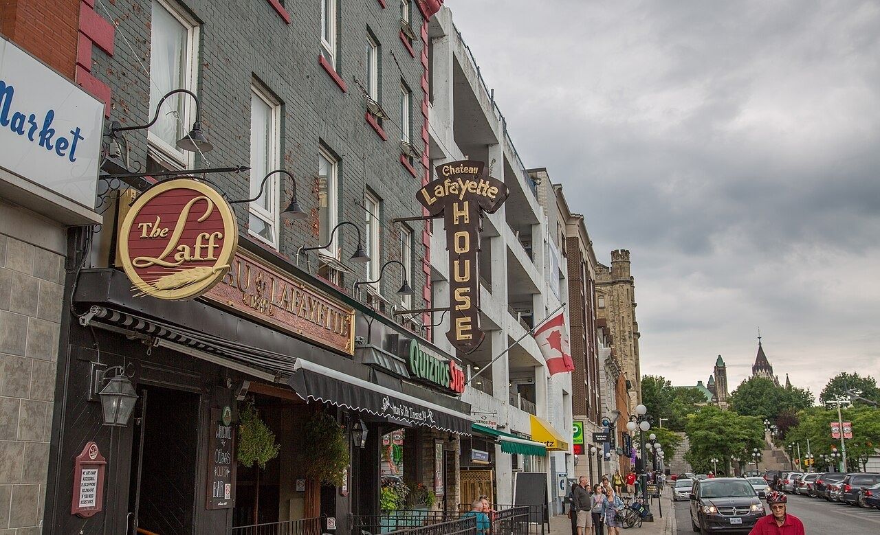 Restaurants along York Street in the ByWard Market