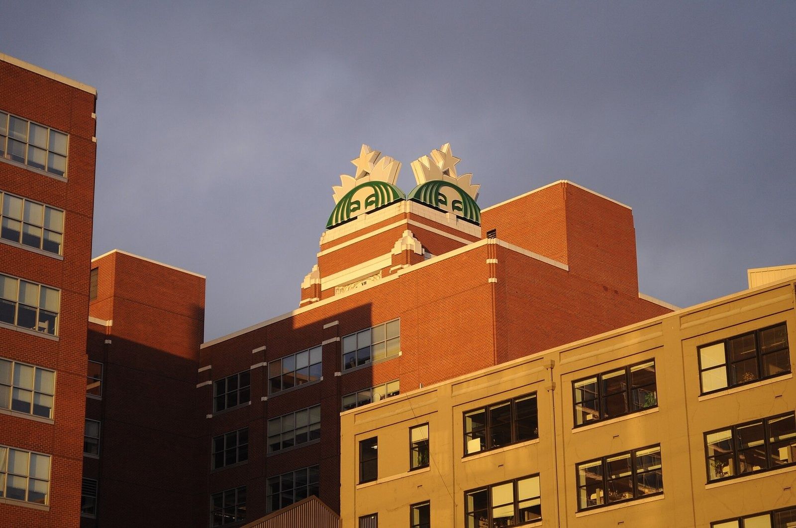 Starbucks: The tower top crowned with the Siren
