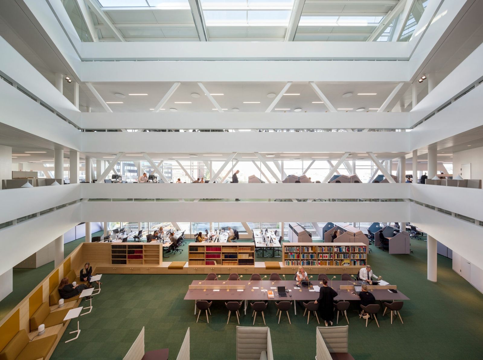 Swedbank: Open office floors around a skylit atrium