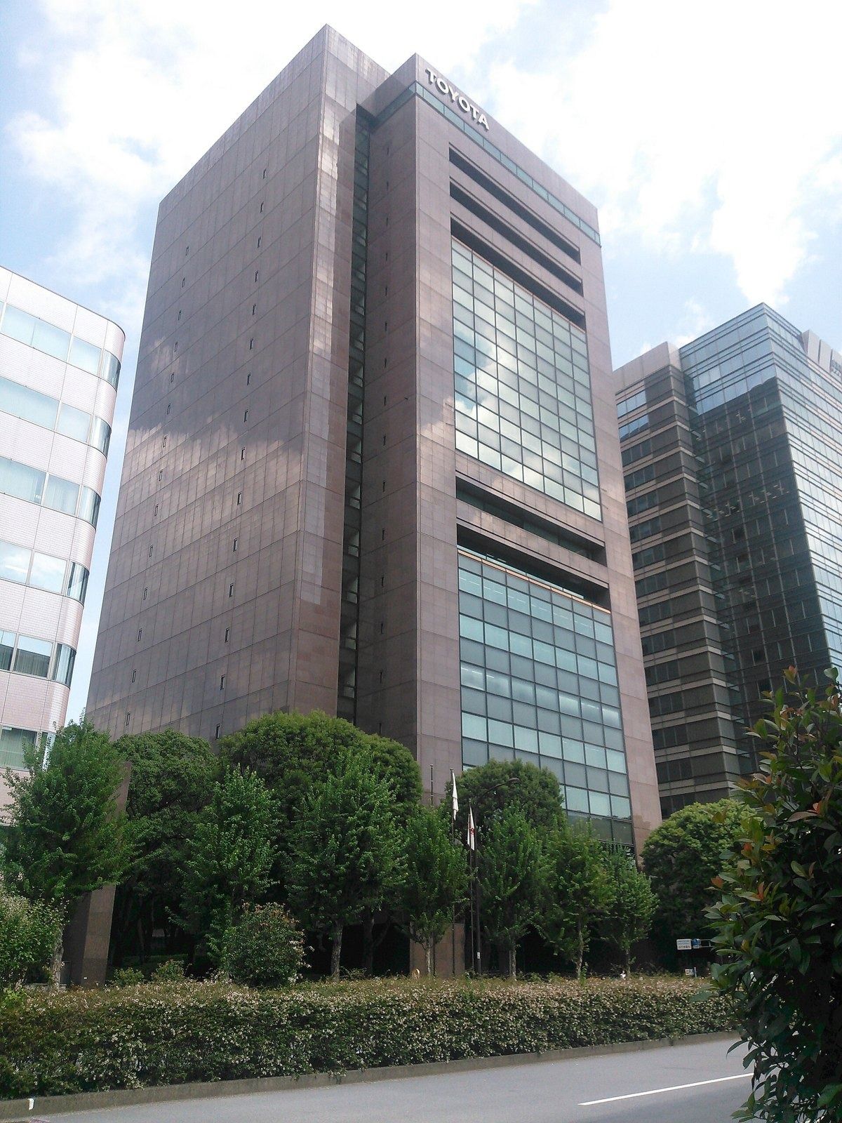 Toyota Motor Corporation: Toyota's Tokyo head office building
