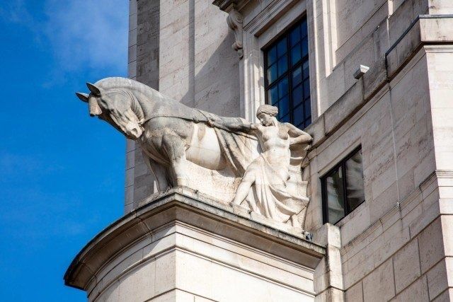 Unilever: Stone sculpture of a horse and figure on the facade
